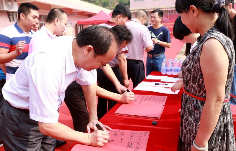 1505276675368561.jpg mmexport1505274745609.jpg